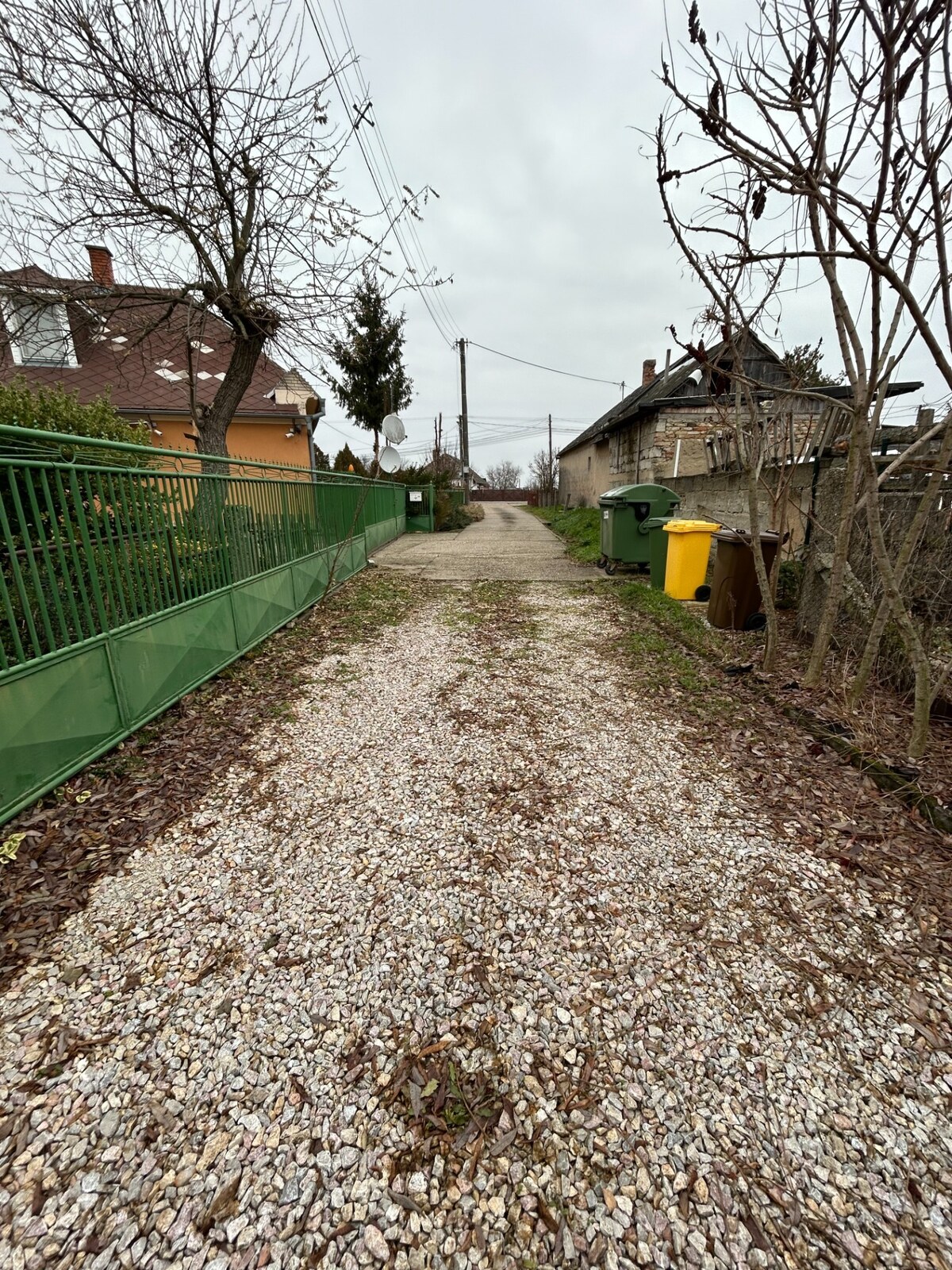 Stavebný pozemok Komárno - časť Kava, 1000 m2 (alebo viac) — foto 2