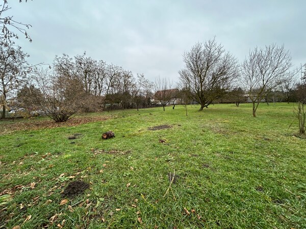 Stavebný pozemok Komárno - časť Kava, 1000 m2 (alebo viac)