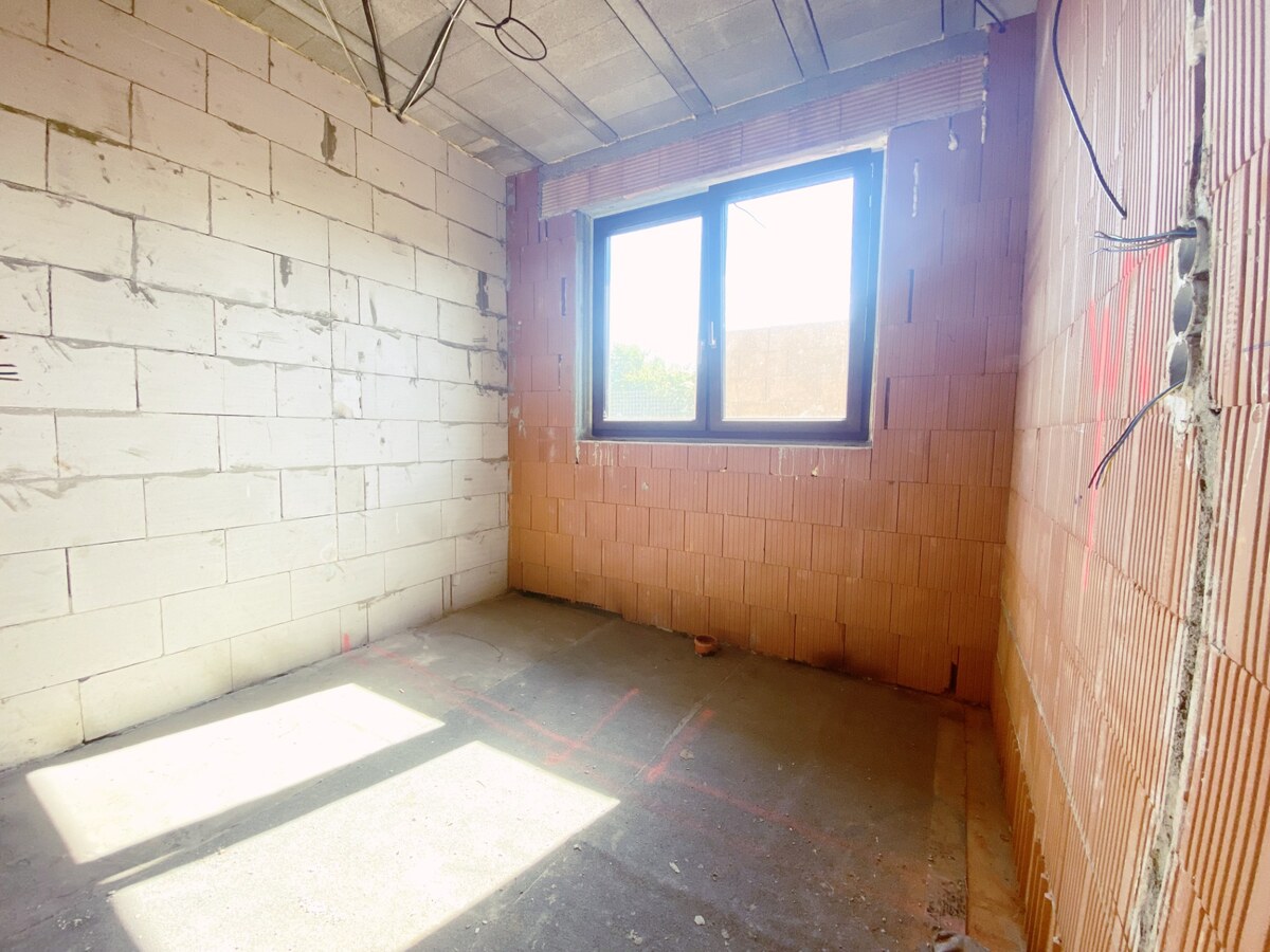 4 izbový bungalov na samote s pozemkom 3532 m2.Kolíňany Baratske majer — foto 11