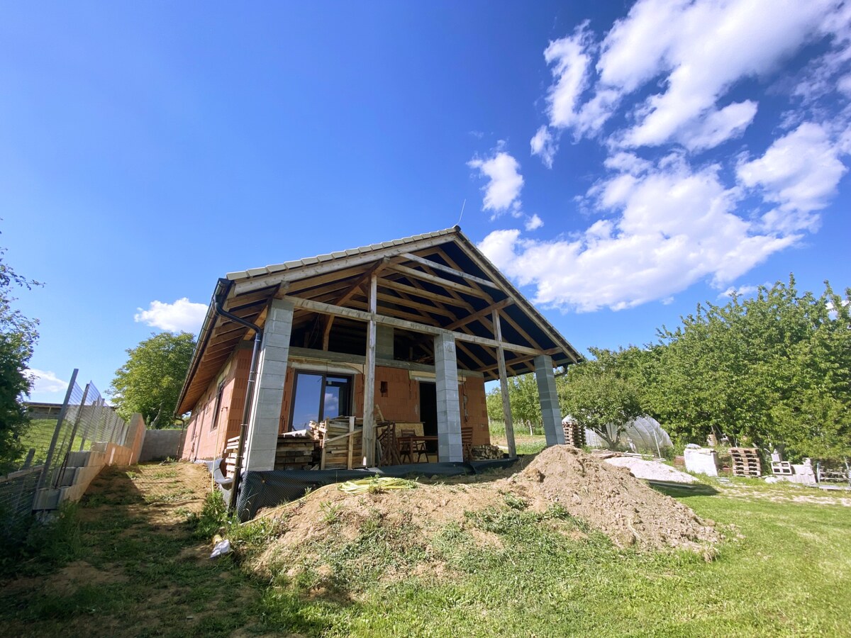 4 izbový bungalov na samote s pozemkom 3532 m2.Kolíňany Baratske majer — foto 4