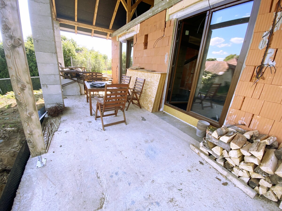 4 izbový bungalov na samote s pozemkom 3532 m2.Kolíňany Baratske majer — foto 7