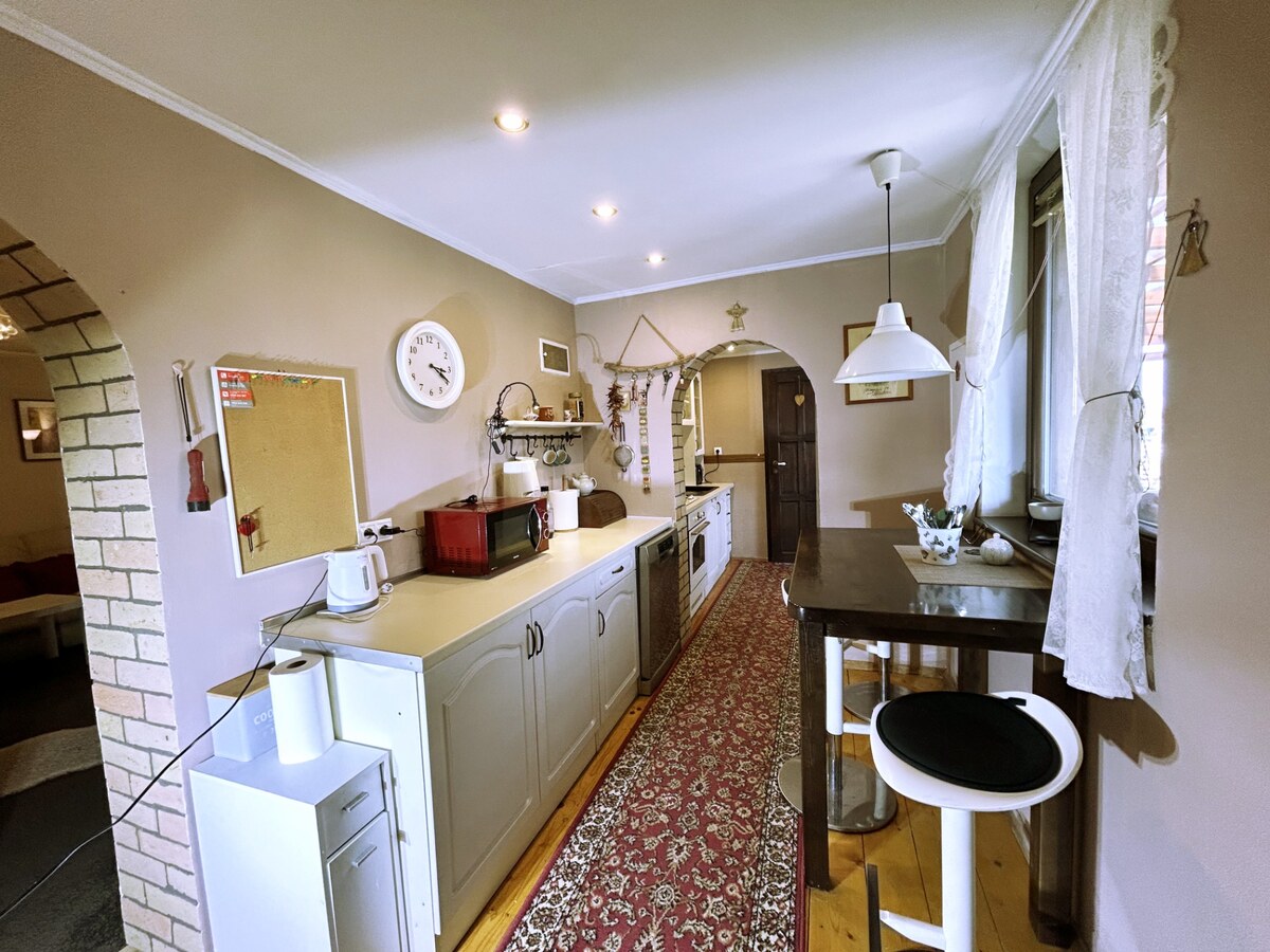Rodinný dom s pozemkom 3501 m2 Komárno -časť Kava — foto 10