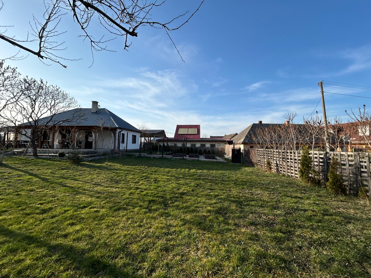 Rodinný dom s pozemkom 3501 m2 Komárno -časť Kava — foto 17