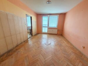 Na predaj 3-izbový byt vhodný na rekonštrukciu, Lúky, Vráble, 75m2 — foto 4