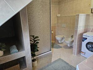 Prenájom  veľký 2 izbový byt s terasou a vlastným parkovaním - Nitra — foto 7