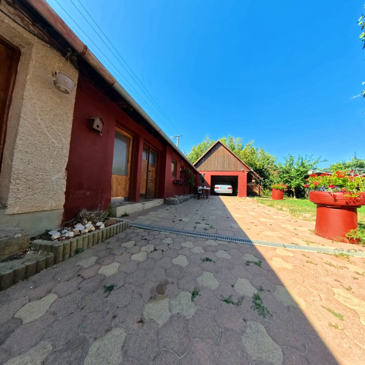 Na predaj dvojdom s pozemkom 954 m2 v Tesárských Mlyňanoch — foto 3