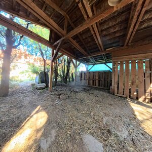 Na predaj dvojdom s pozemkom 954 m2 v Tesárských Mlyňanoch — foto 13