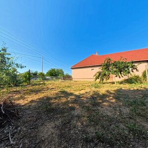 Na predaj dvojdom s pozemkom 954 m2 v Tesárských Mlyňanoch — foto 14