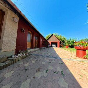 Na predaj dvojdom s pozemkom 954 m2 v Tesárských Mlyňanoch — foto 3