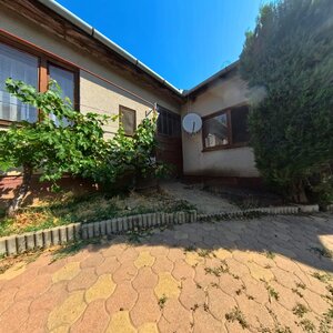 Na predaj dvojdom s pozemkom 954 m2 v Tesárských Mlyňanoch — foto 4