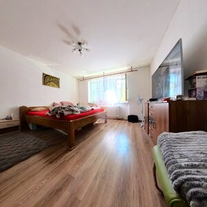 Na predaj dvojdom s pozemkom 954 m2 v Tesárských Mlyňanoch — foto 7