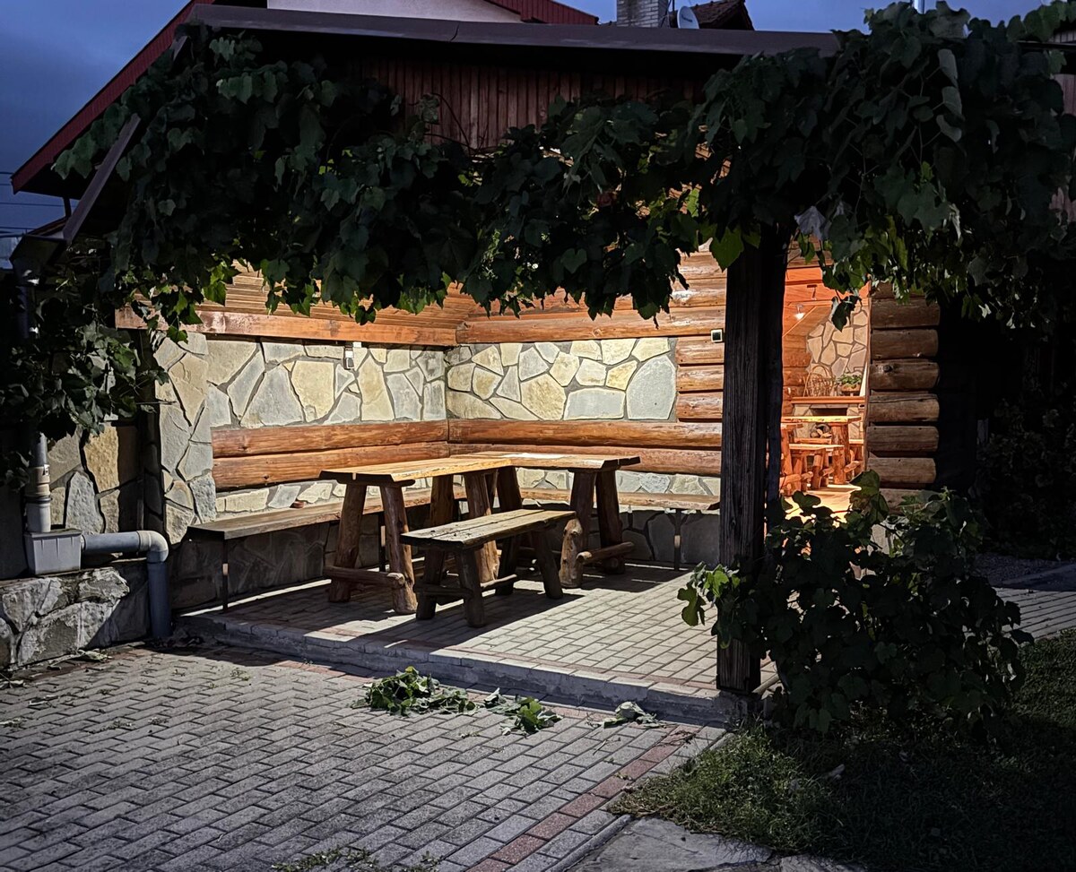 Na predaj zabehnutý Apartmánový dom v Podhájskej s parkovaním — foto 16
