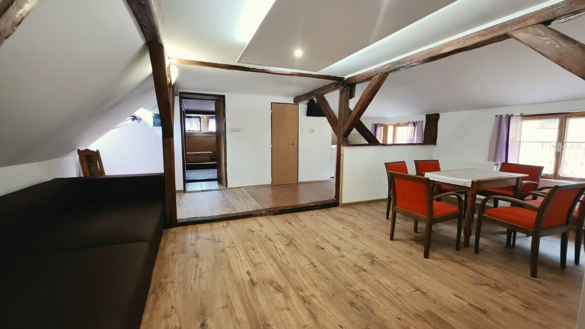 Na predaj zabehnutý Apartmánový dom v Podhájskej s parkovaním — foto 5
