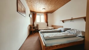 Na predaj zabehnutý Apartmánový dom v Podhájskej s parkovaním — foto 9
