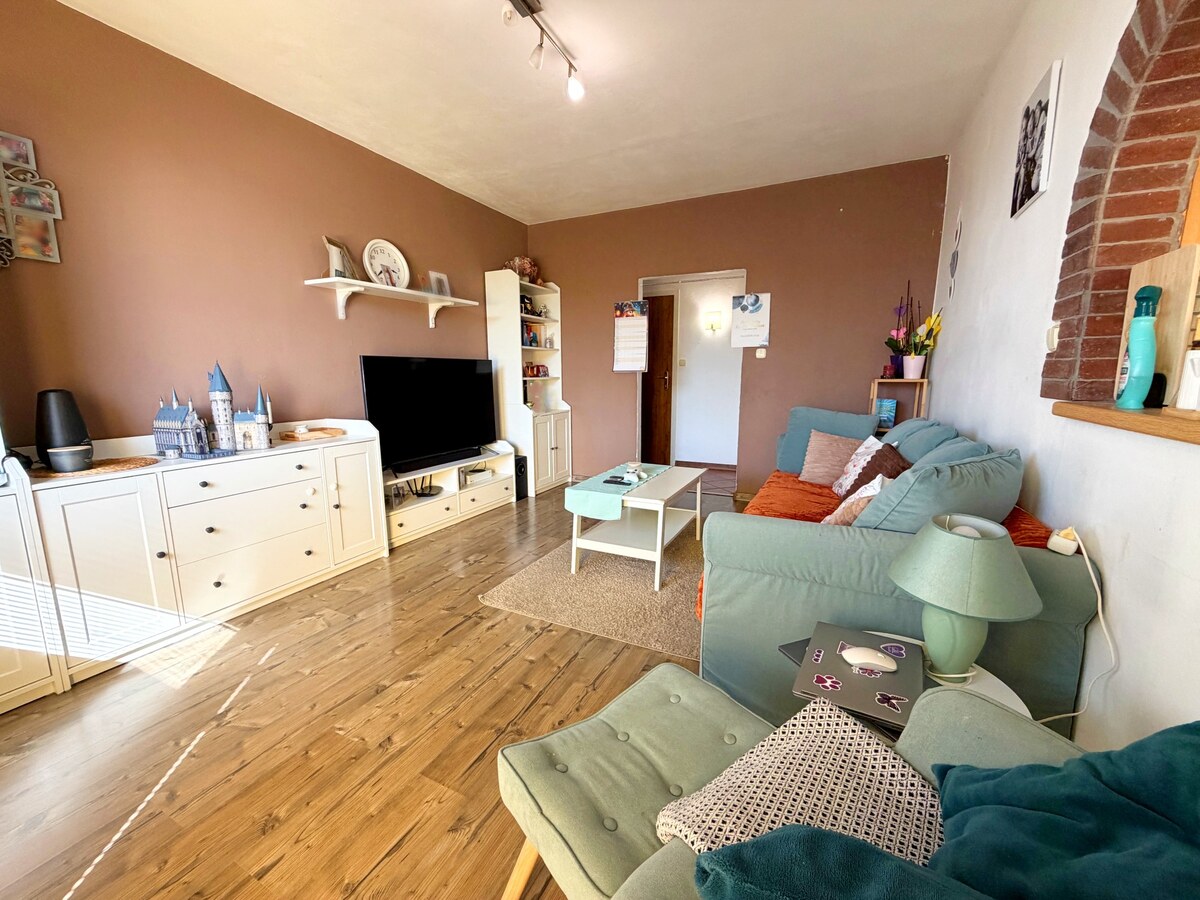 Ponúkam na predaj 3-izbový byt vo výbornej lokalite, Lúky, Vráble, 76m