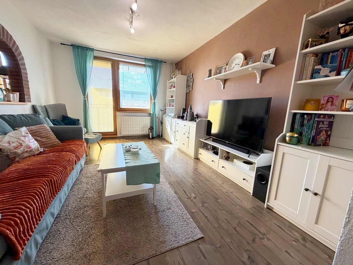 Ponúkam na predaj 3-izbový byt vo výbornej lokalite, Lúky, Vráble, 76m — foto 3