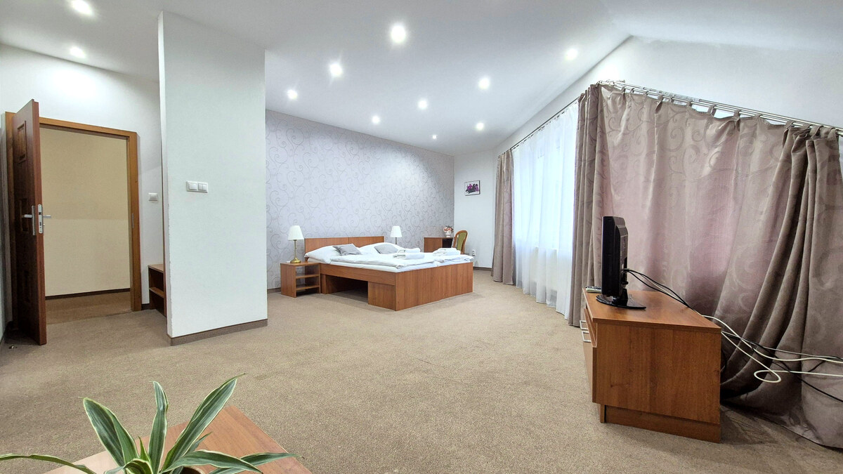 Na predaj zabehnutá reštaurácia s penziónom, Veľký Lapáš, Nitra-Vráble — foto 13