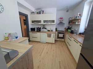 Na predaj 3 izbový byt, Vráble, 80m2, prerobený na 4i byt + záhrada — foto 2