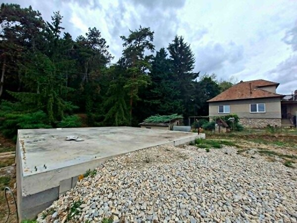 Atraktívny stavebný pozemok 10,93 á, v tichom prostredí - Kolíňany