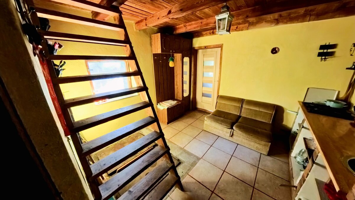 Romantická chatka v srdci vinohradov – Podhorany — foto 9