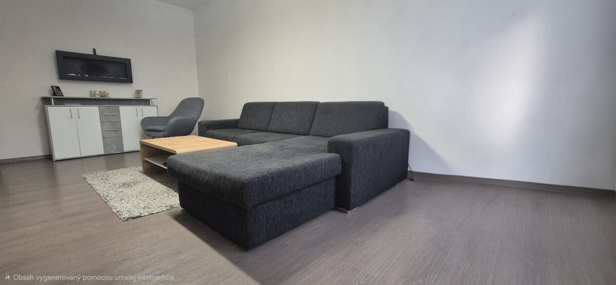 Na predaj 2 izbový byt po rekonštrukcii s klimatizáciou v Nitre !!! — foto 3