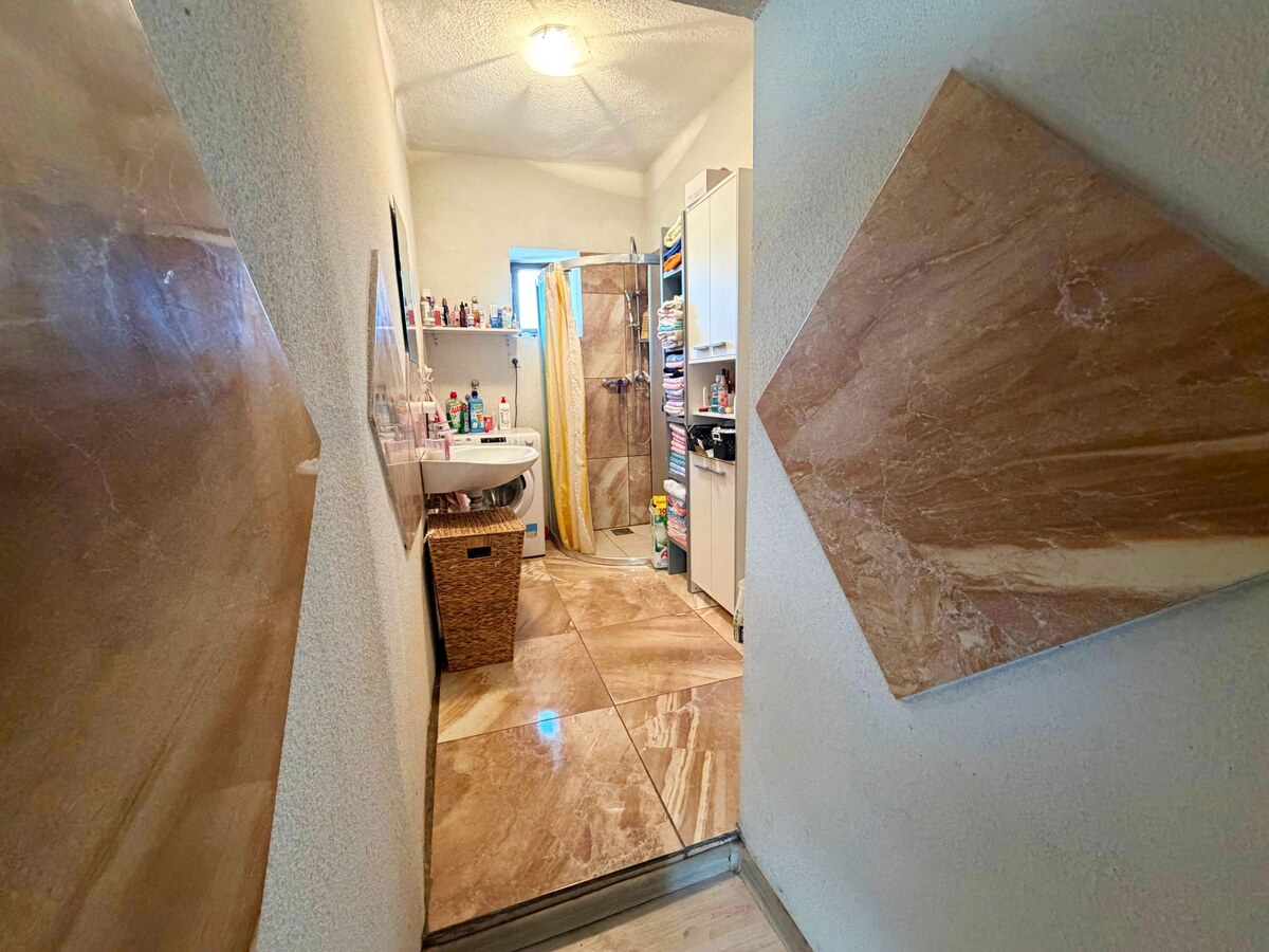 EXKLUZÍVNE Na predaj 4i rodinný dom, Jelšovce, pozemok 1122 m2 — foto 10