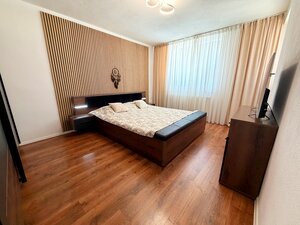 Ponúkam na predaj veľký 4i rodinný dom v tichej slepej ulici — foto 6