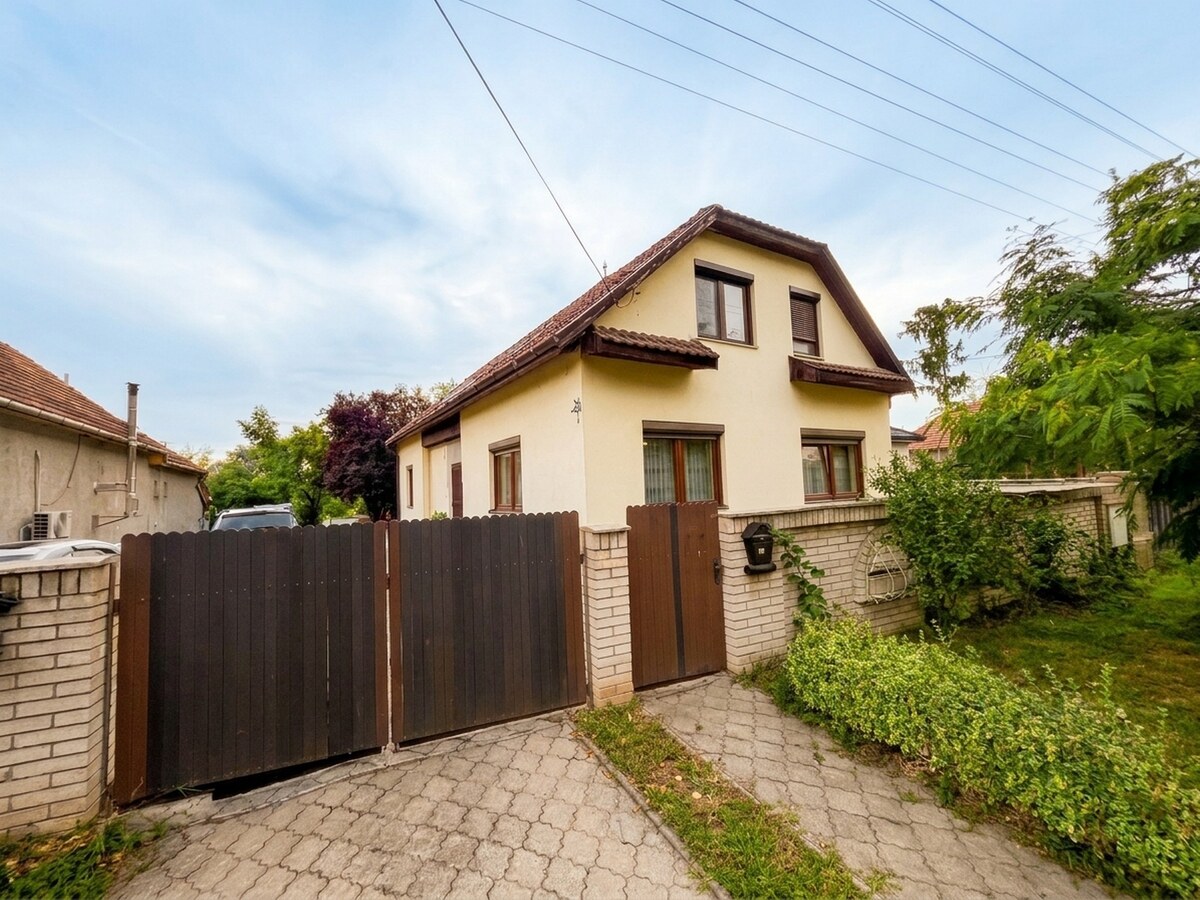 Na predaj 5i rodinný dom vo Vrábľoch, pozemok 1020m2, blízko centra