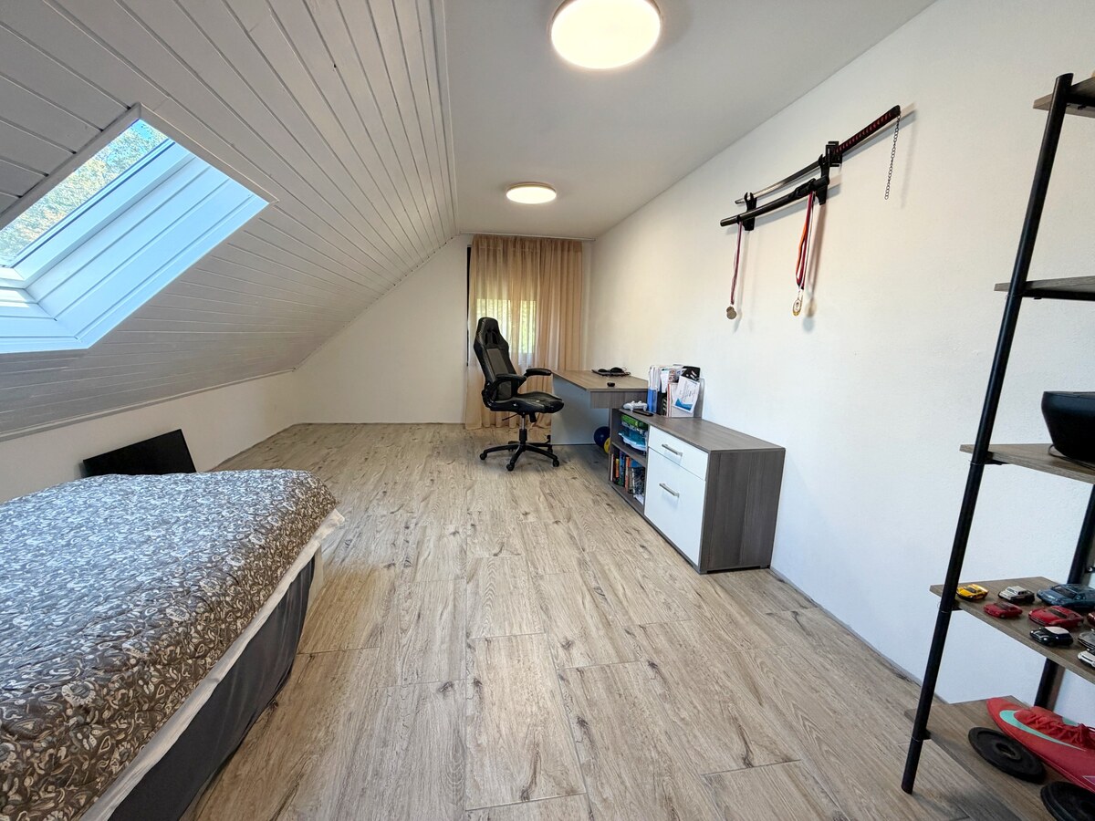 Na predaj 5i rodinný dom vo Vrábľoch, pozemok 1020m2, blízko centra — foto 10
