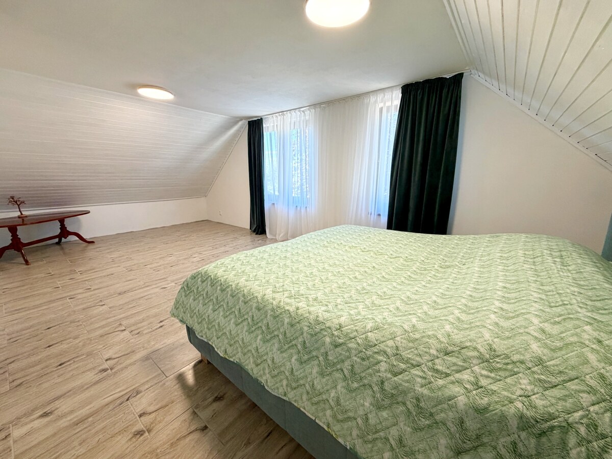 Na predaj 5i rodinný dom vo Vrábľoch, pozemok 1020m2, blízko centra — foto 6
