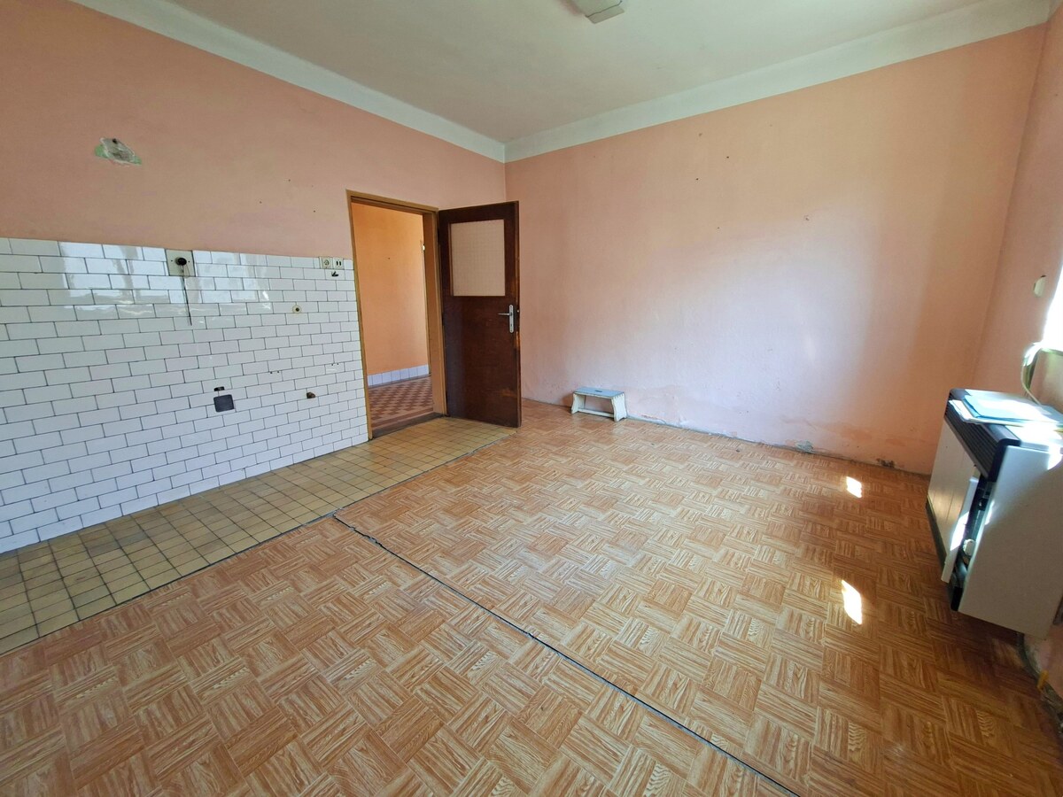 EXKLUZÍVNE Na predaj 3i rodinný dom, Dyčka - Vráble, pozemok 790m2 — foto 11
