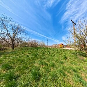 NA PREDAJ STAVEBNÝ POZEMOK V LUŽIANKACH 660m2 — foto 1