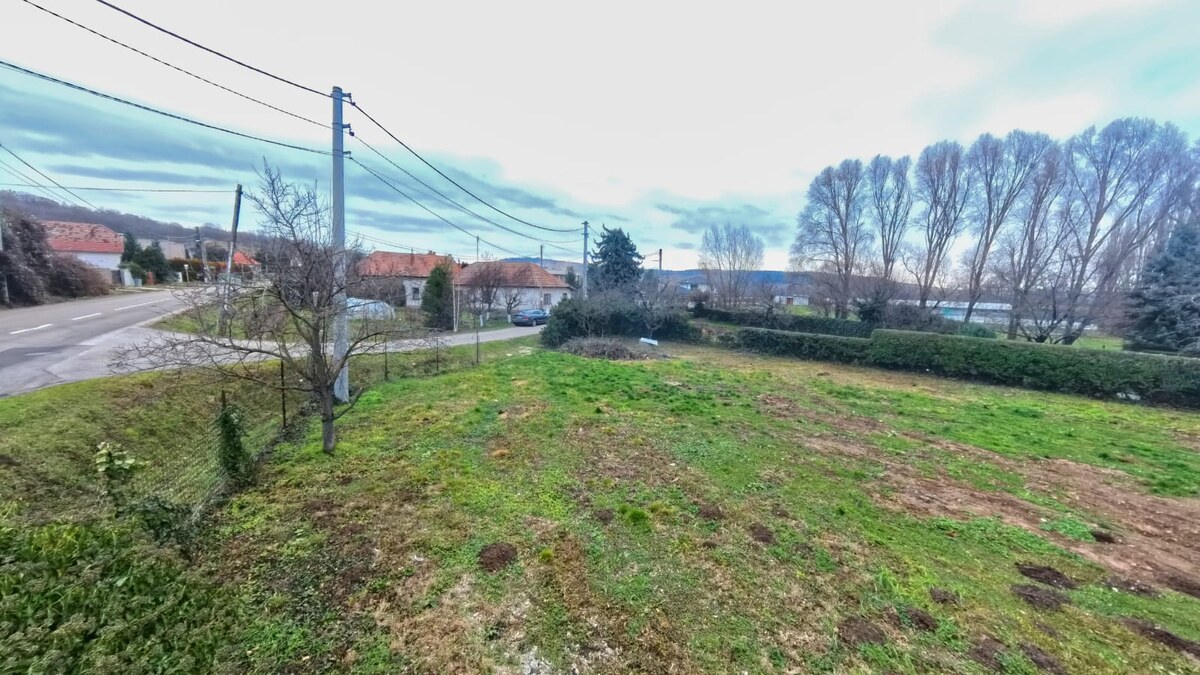 Na predaj stavebný pozemok v Štitároch !! — foto 7