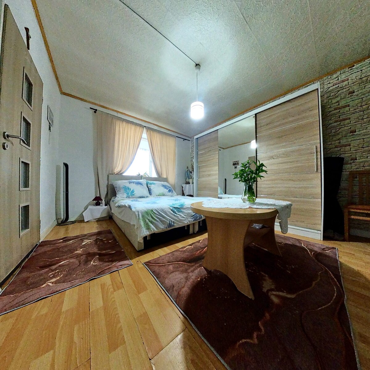 NA PREDAJ DVOJ DOM V CENTRE VRÁBEĽ SO ZÁHRADOU 975m2