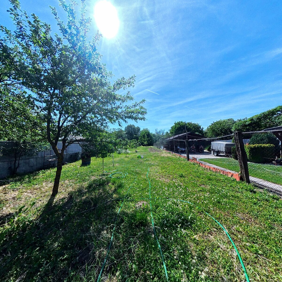 NA PREDAJ DVOJ DOM V CENTRE VRÁBEĽ SO ZÁHRADOU 975m2 — foto 19