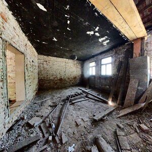 NA PREDAJ DVOJ DOM V CENTRE VRÁBEĽ SO ZÁHRADOU 975m2 — foto 12