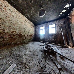 NA PREDAJ DVOJ DOM V CENTRE VRÁBEĽ SO ZÁHRADOU 975m2 — foto 15