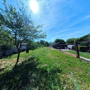 NA PREDAJ DVOJ DOM V CENTRE VRÁBEĽ SO ZÁHRADOU 975m2 — foto 19