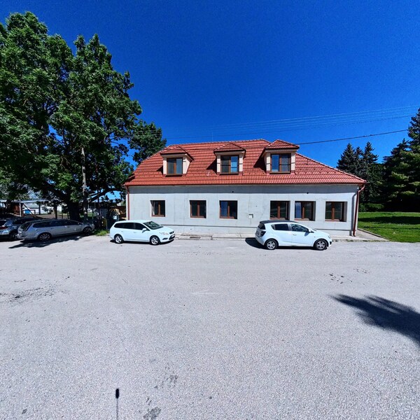 Na predaj penzión v Tajnej s parkovaním