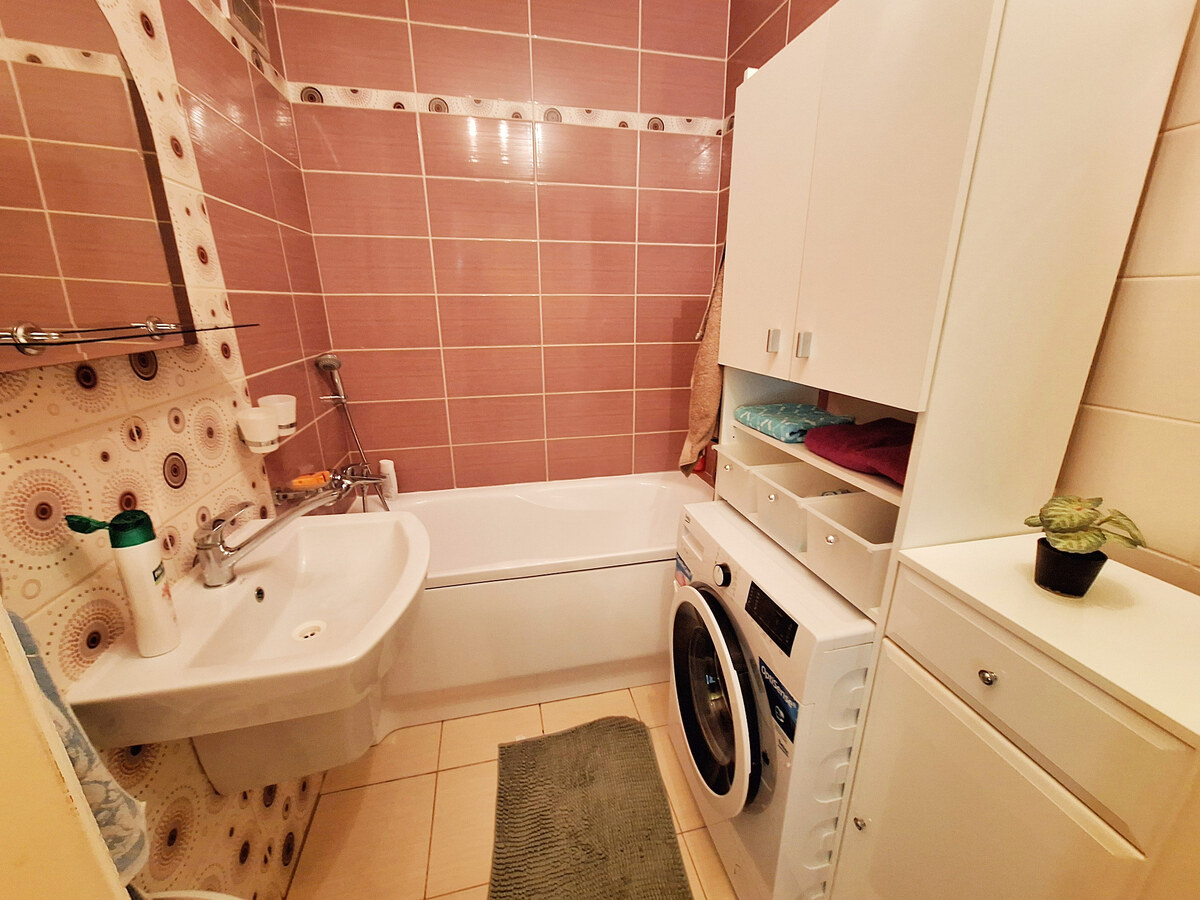 EXKLUZÍVNE Ponúkam na predaj prerobený 3 izbový byt, Vráble, Lúky — foto 8