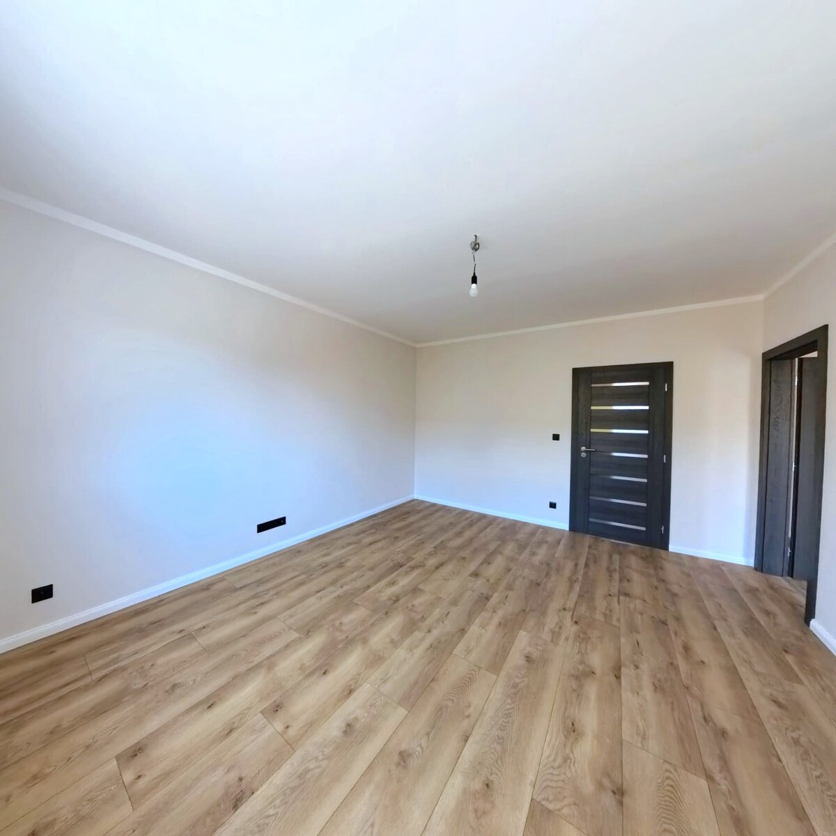 Kompletne zrekonštruovaný 3 izbový byt, pripravený na okamžité bývanie — foto 9