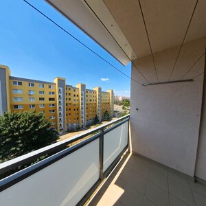 Kompletne zrekonštruovaný 3 izbový byt, pripravený na okamžité bývanie — foto 13