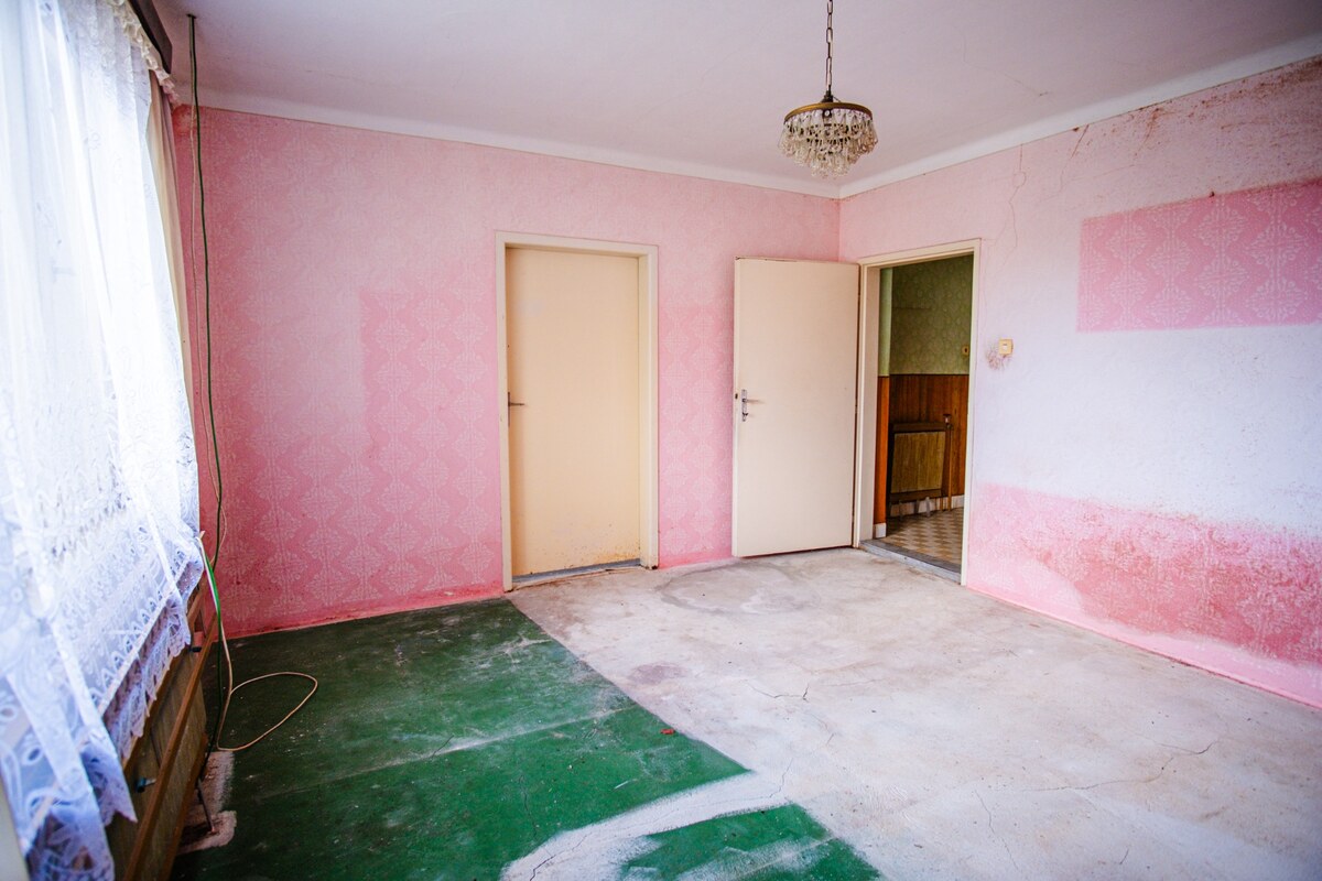 Stavebný pozemok 2800 m² s rodinným domom a všetkými IS – Kapince — foto 10