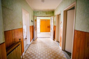 Stavebný pozemok 2800 m² s rodinným domom a všetkými IS – Kapince — foto 8