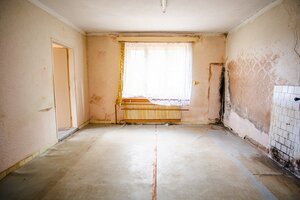 Stavebný pozemok 2800 m² s rodinným domom a všetkými IS – Kapince — foto 9