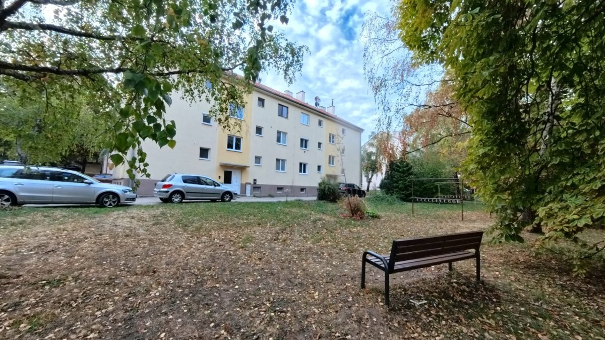 TOP 2i byt na Kalvárii: Nový nábytok, balkón, parkovanie–voľný ihneď ! — foto 11