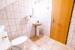 Rodinný dom s investičnou príležitosťou — foto 18