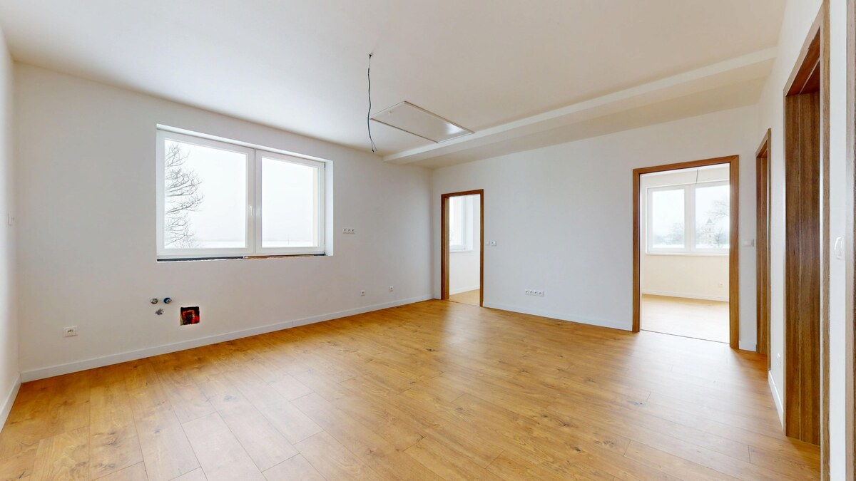 NA PREDAJ: 4 IZBOVÝ RODINNÝ DOM PO REKONŠTRUKCII, VEĽKÉ KOSIHY — foto 2