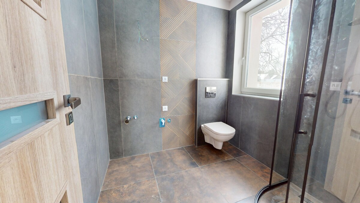 NA PREDAJ: 4 IZBOVÝ RODINNÝ DOM PO REKONŠTRUKCII, VEĽKÉ KOSIHY — foto 7