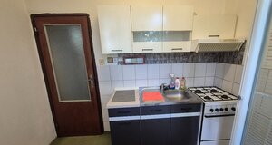 PREDAJ : 1 IZBOVÝ BYT S LOGIOU, KOMÁRNO — foto 2